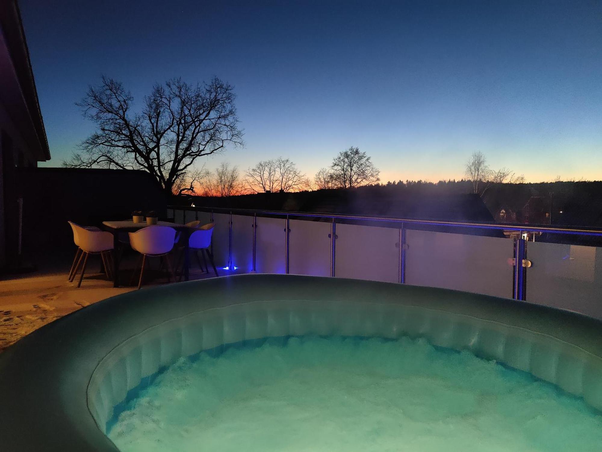 Penthouse Mit Whirlpool Im Herzen Von Niedersachsen Burgwedel  Exteriér fotografie
